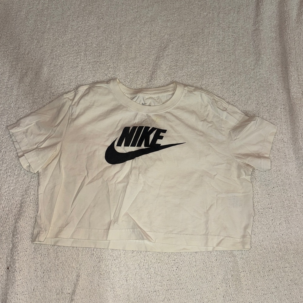 Nike Cropped Workout Tee